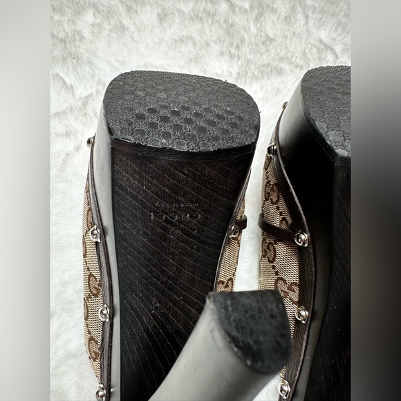 Gucci Women's Brown Monogram Mules - Picture 14 of 17